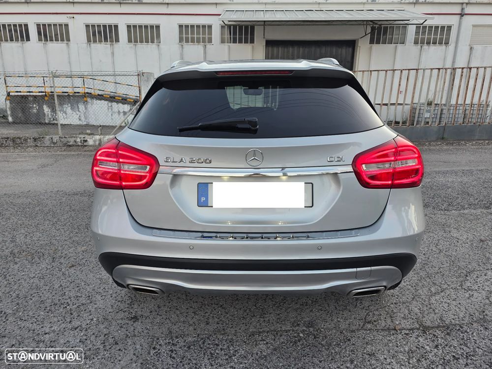 Mercedes-Benz GLA 200 CDi Urban Aut. - 13