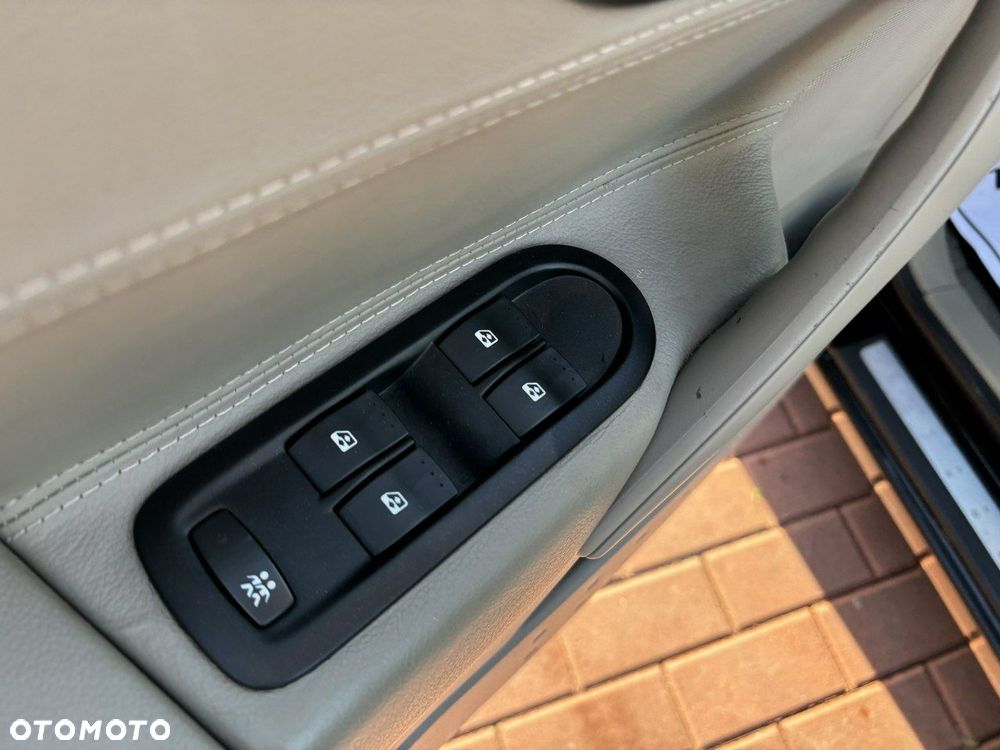 Renault Megane 2.0 Dynamique - 11