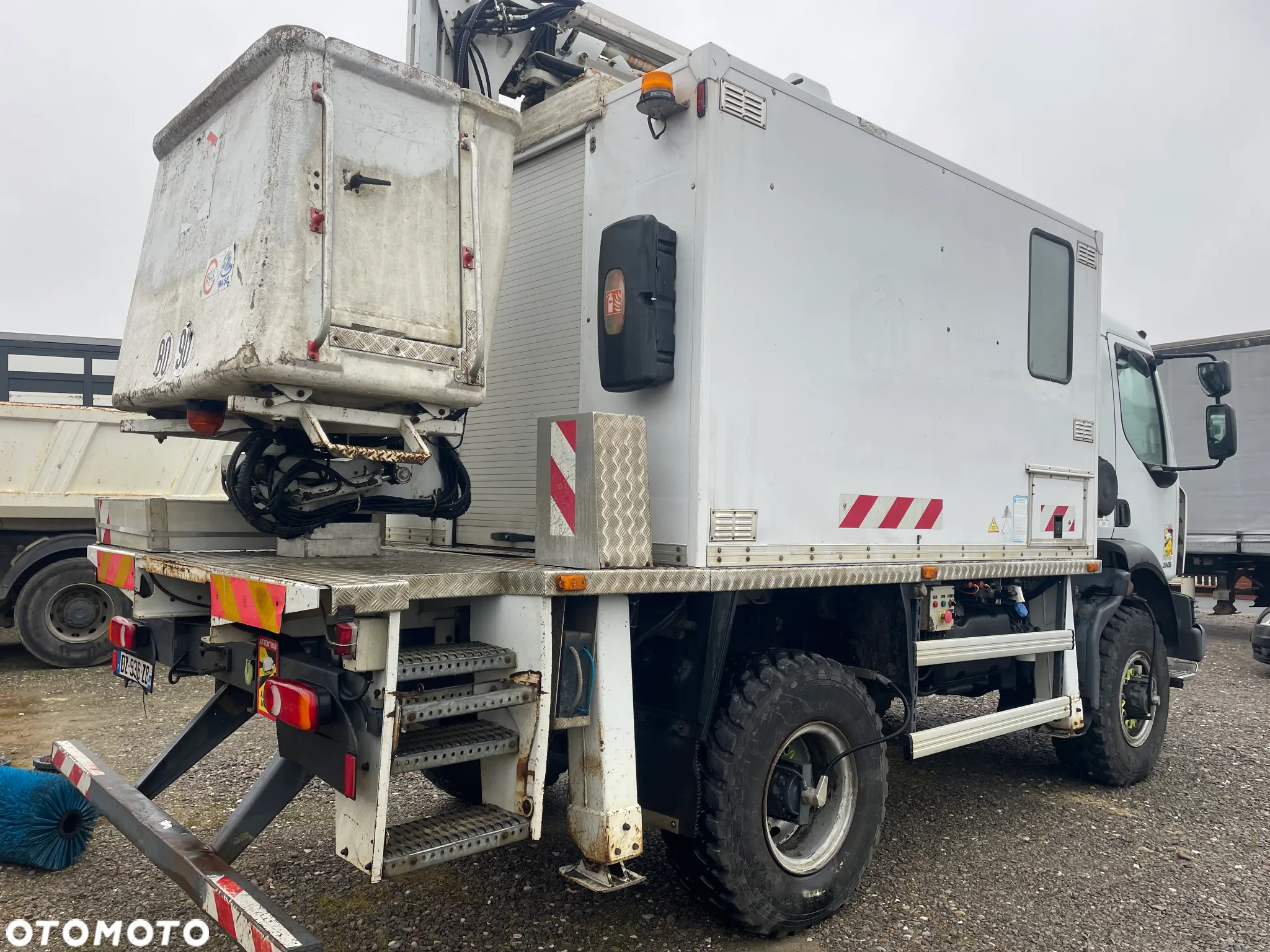 Renault Midlum 280 Dxi 4X4 - 4