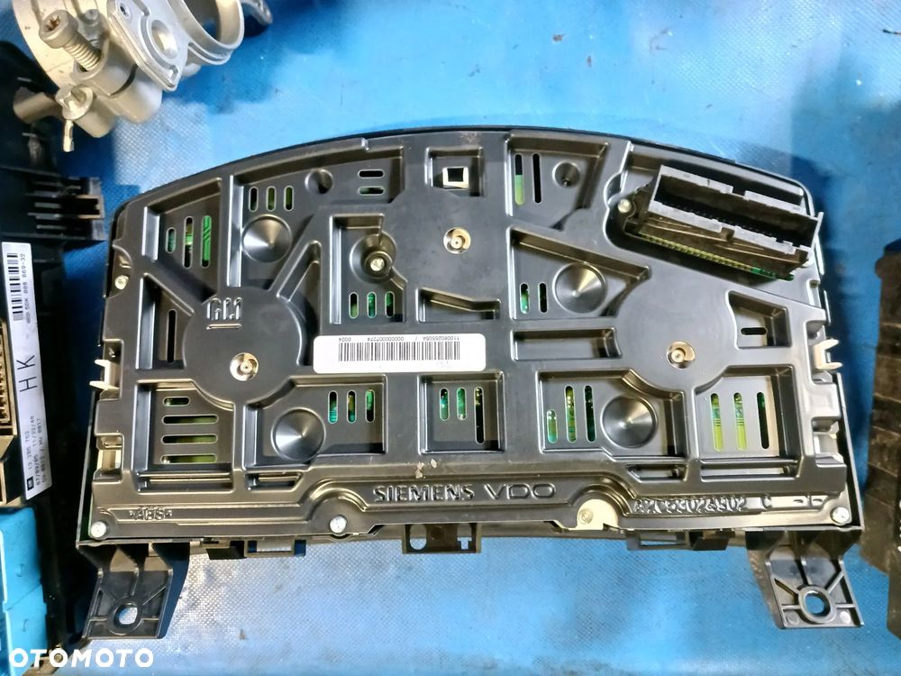 Zestaw startowy do odpalenia Opel Zafira B 1.9CDTI 120KM Sterownik ECU 0281015549 55198922 Manetka zespolona stacyjka kluczyk bsi 13206762 13206745 komplet - 5
