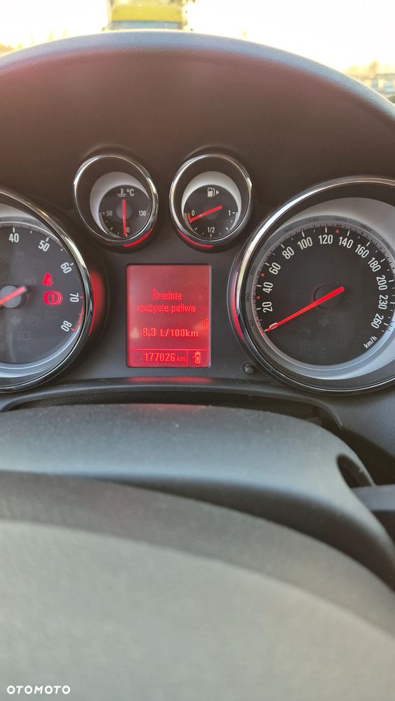 Opel Astra 1.4 T Cosmo - 7