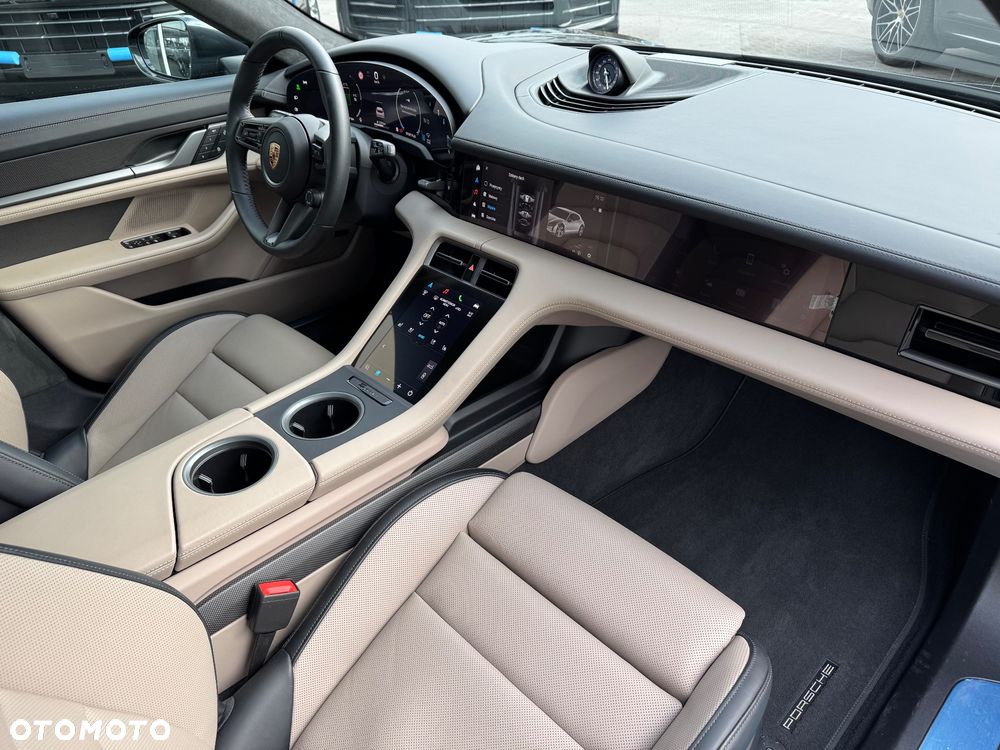 Porsche Taycan 105kWh 4 - 12