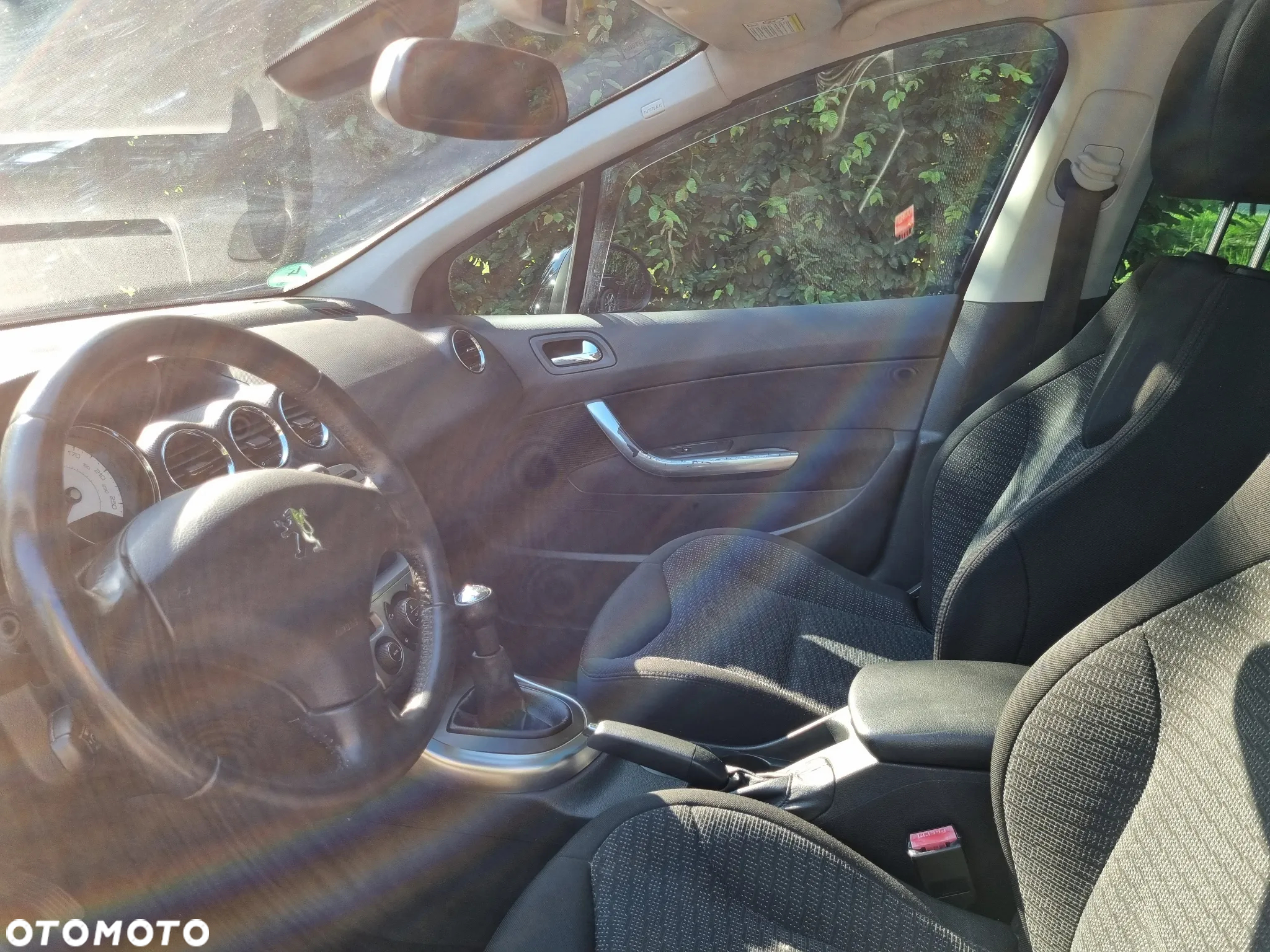 Peugeot 308 - 8