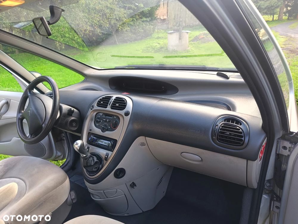 Citroën Xsara Picasso 1.6 16V Impress - 11