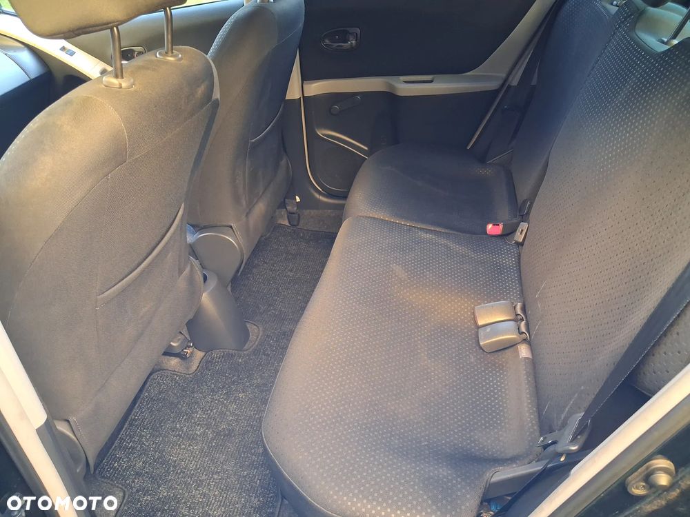 Toyota Yaris 1.33 Sol - 7