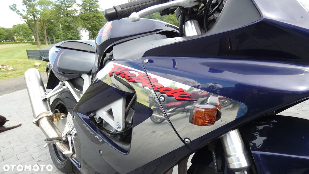 Honda CBR - 13