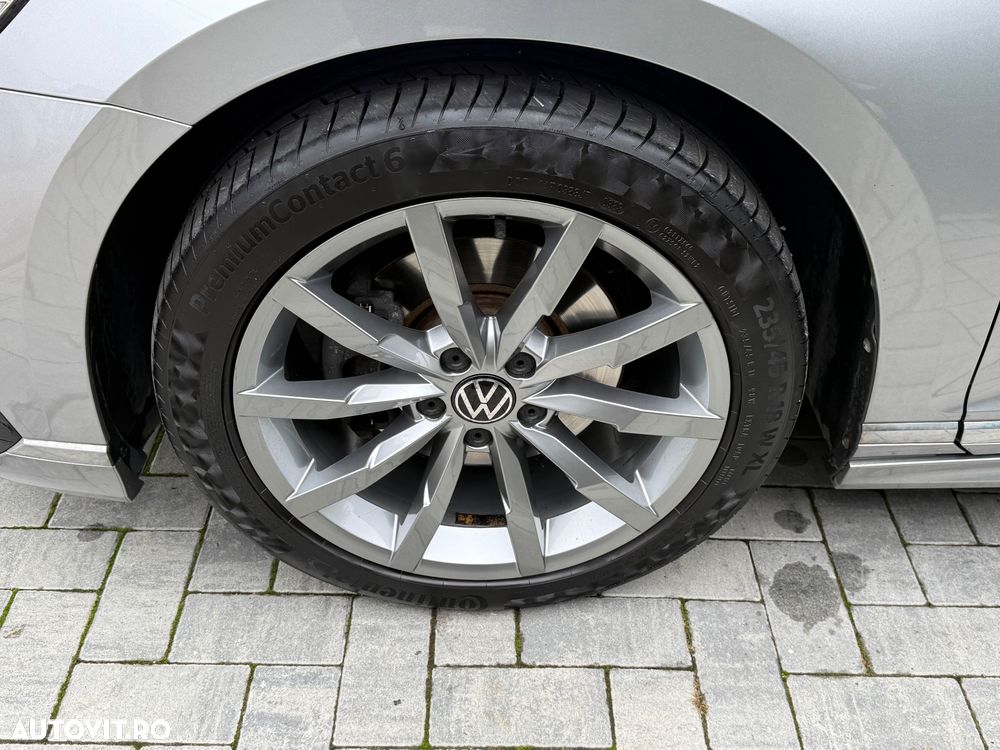 Volkswagen Passat 2.0 TDI DSG 4Mot Highline - 22