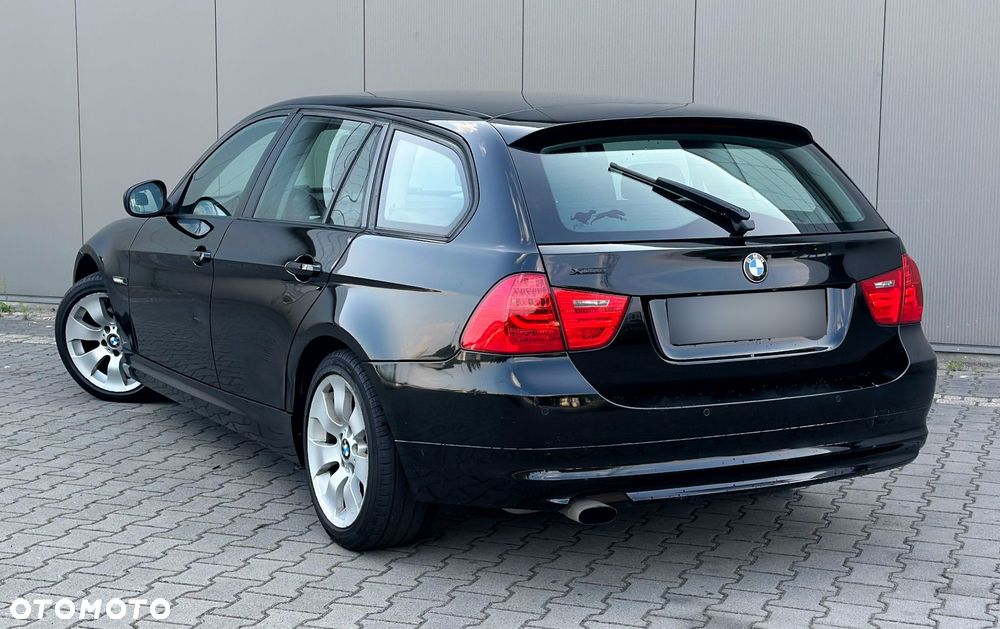 BMW Seria 3 318i - 3
