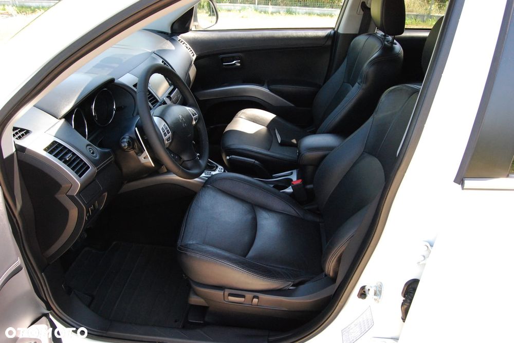 Peugeot 4007 - 23