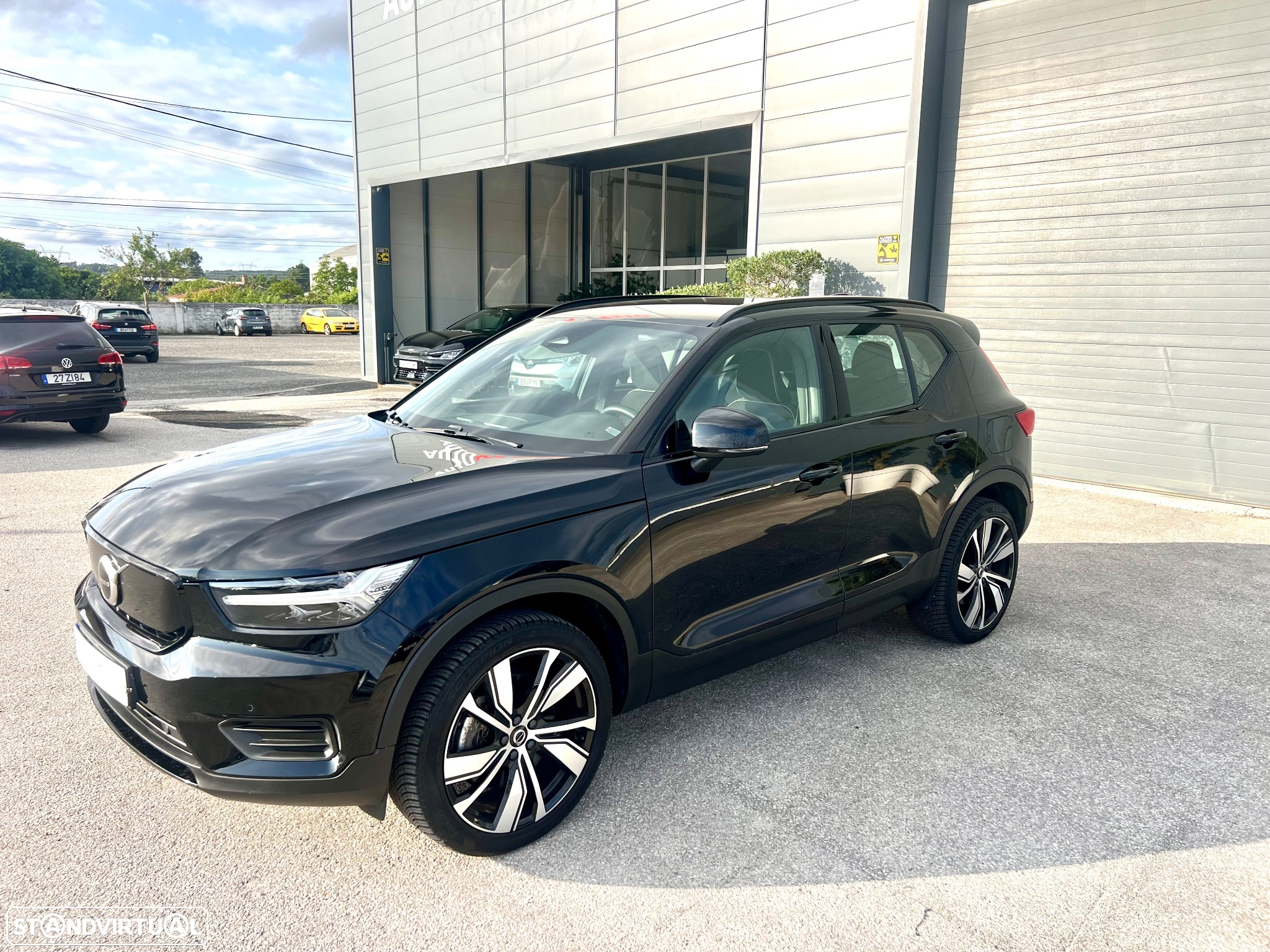 Volvo XC 40 Recharge 69 kWh Single Motor RWD Plus - 4