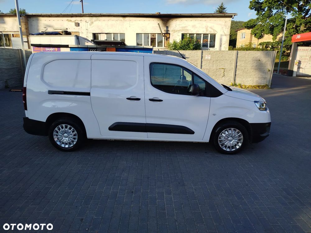 Toyota Proace City - 13