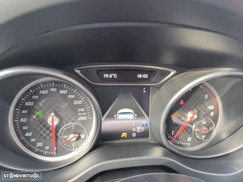 Mercedes-Benz A 180 d 7G-DCT AMG Line - 40