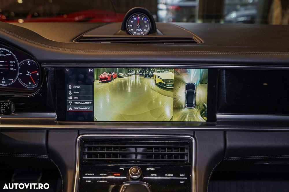 Porsche Panamera - 31