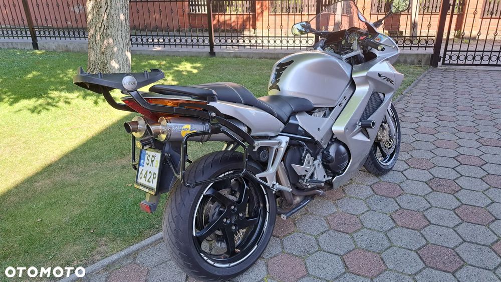 Honda VFR - 6