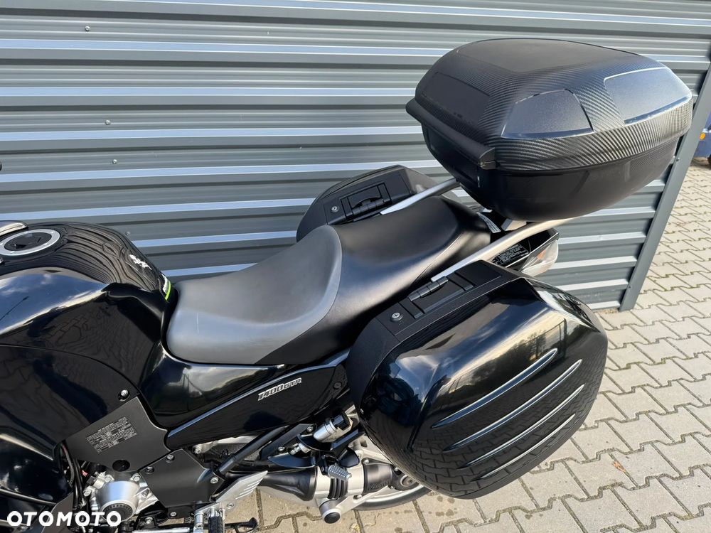 Kawasaki GTR - 21
