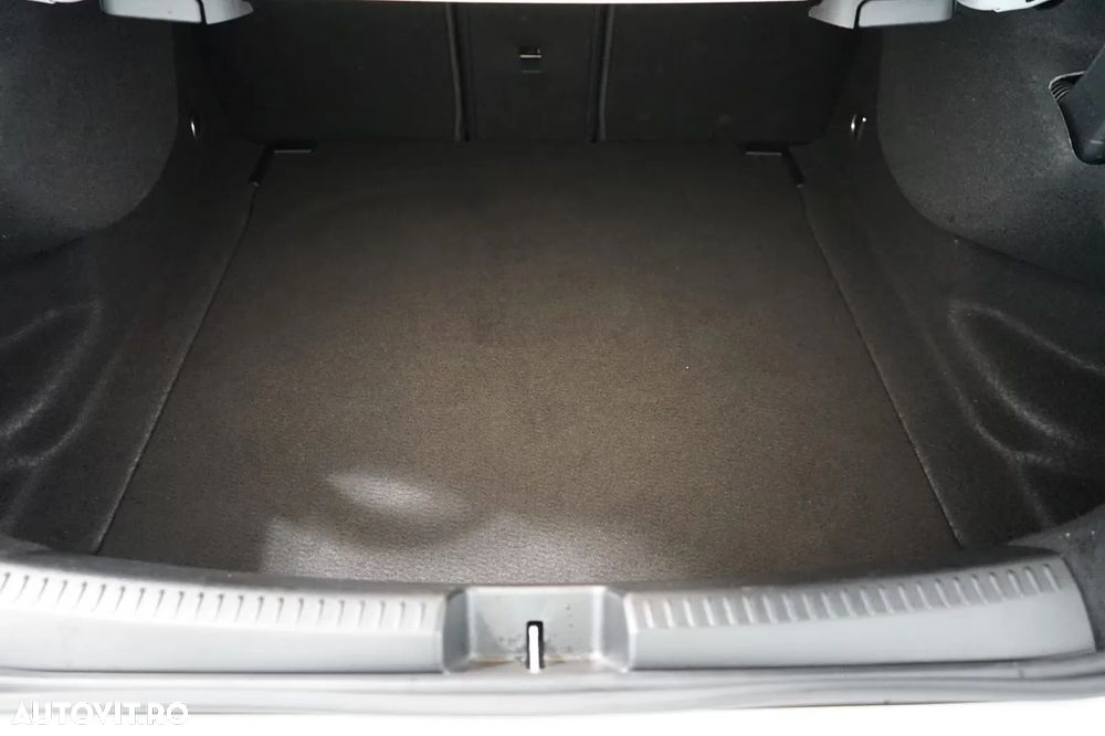 Mercedes-Benz CLA - 7