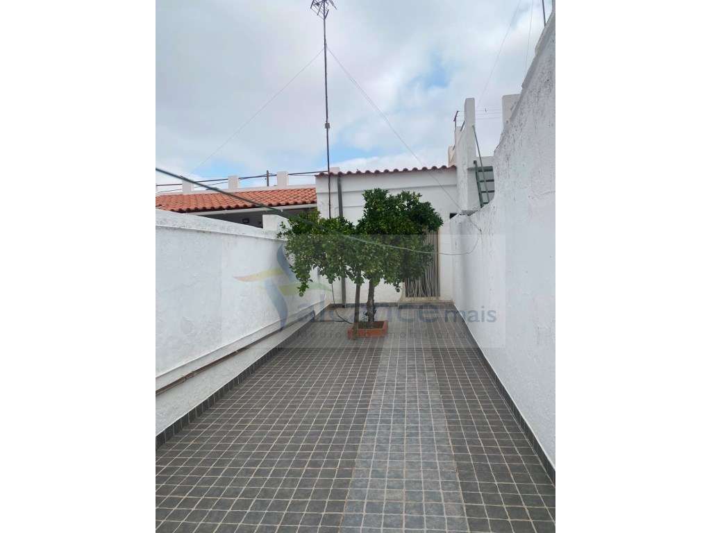 Moradia T2 com Quintal em Vila Nova de São Bento - Grande imagem: 4/17
