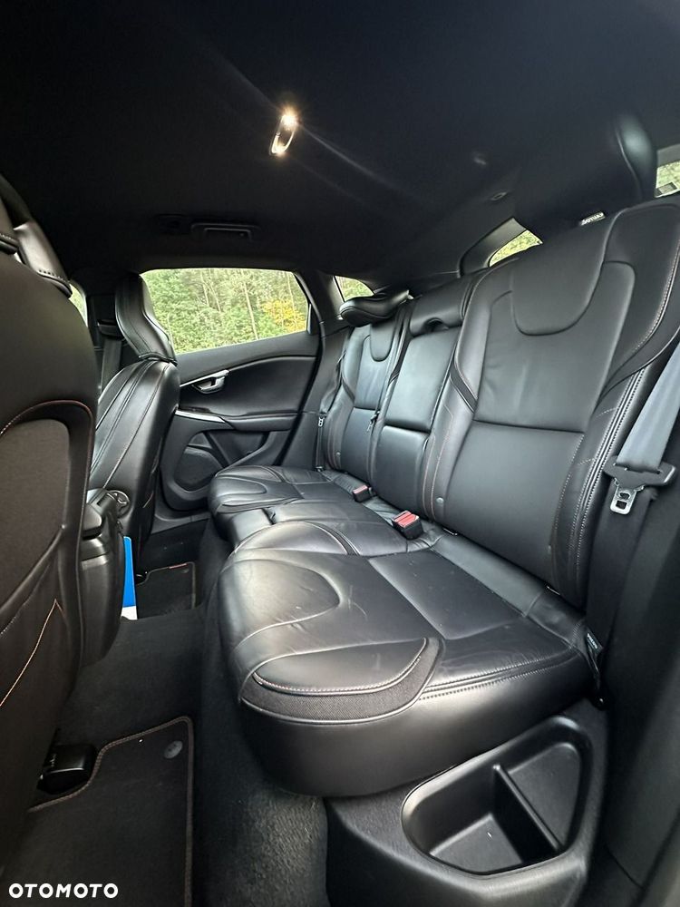 Volvo V40 - 33