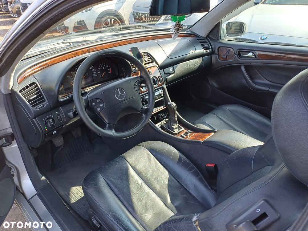 Mercedes-Benz CLK - 14