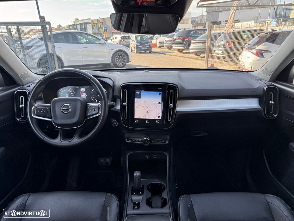 Volvo XC 40 2.0 D3 Momentum Geartronic - 18