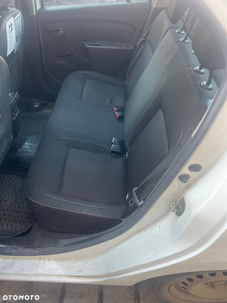 Dacia Logan - 9