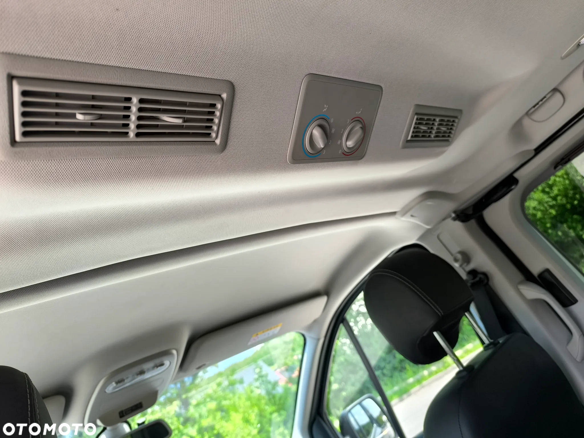 Renault Trafic Grand SpaceClass 2.0 dCi - 26