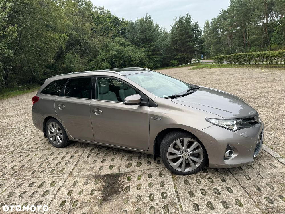 Toyota Auris Hybrid 135 Prestige - 3