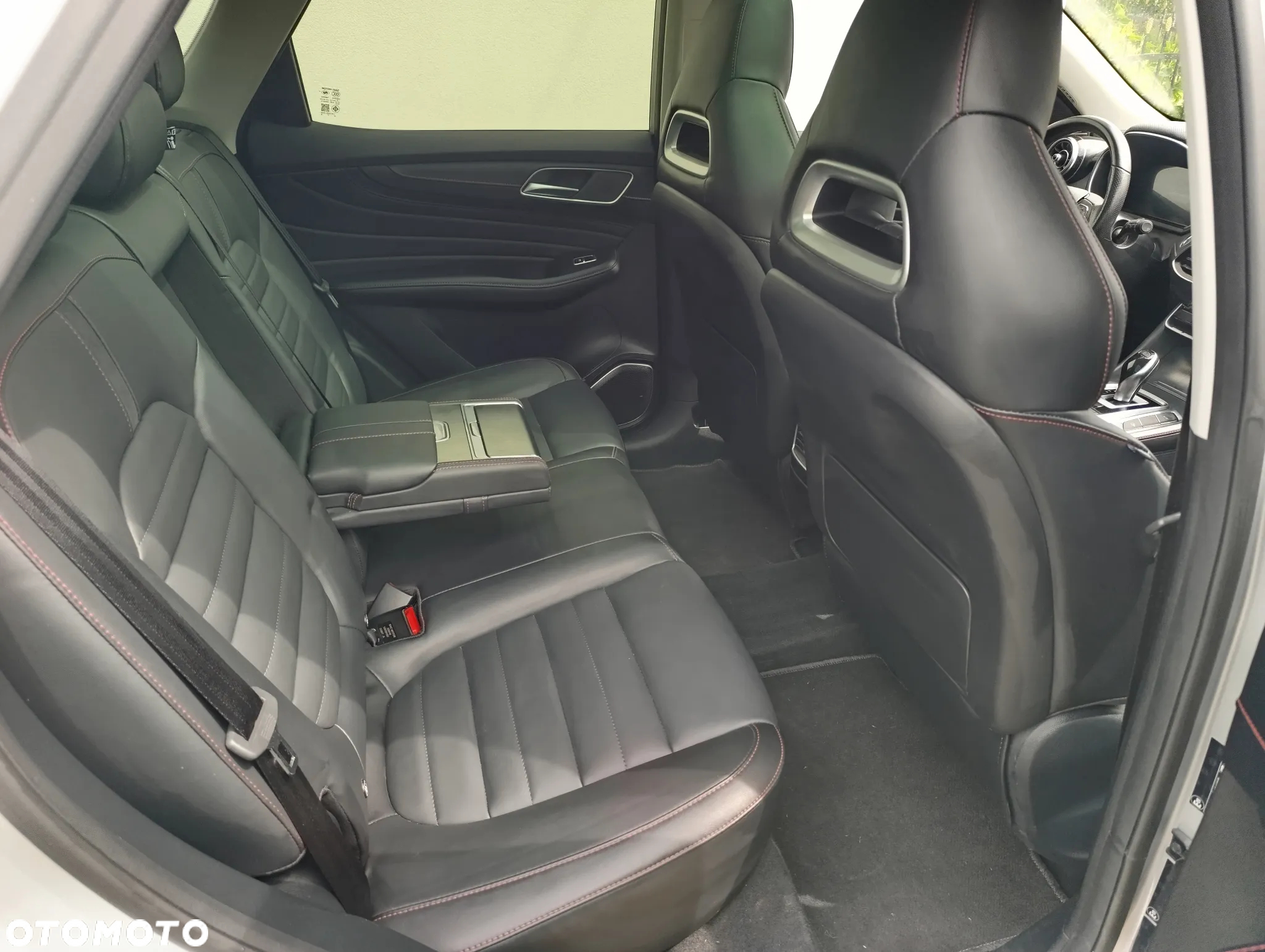 MG EHS 1.5T-GDI PHEV Luxury - 14