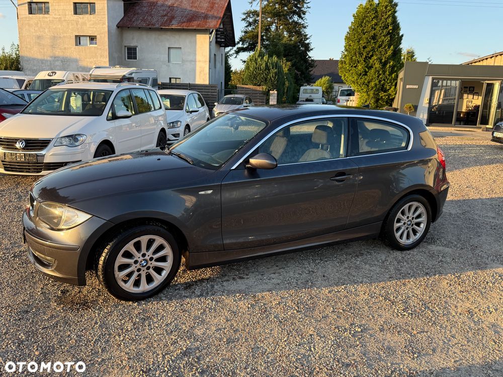 BMW Seria 1 - 22