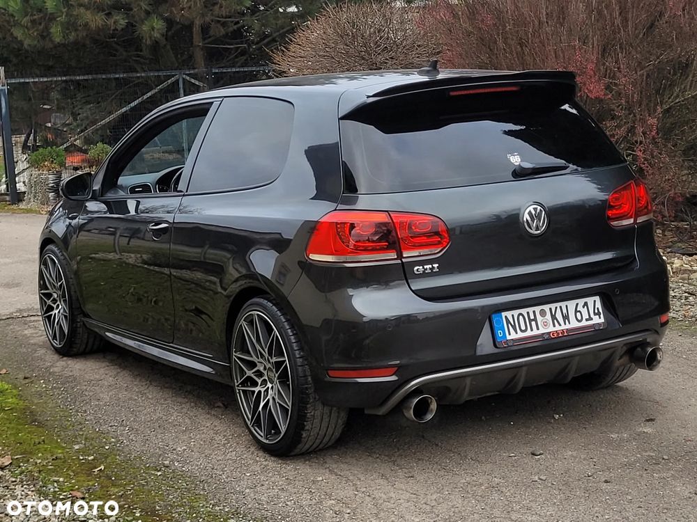 Volkswagen Golf 2.0 GTI - 14