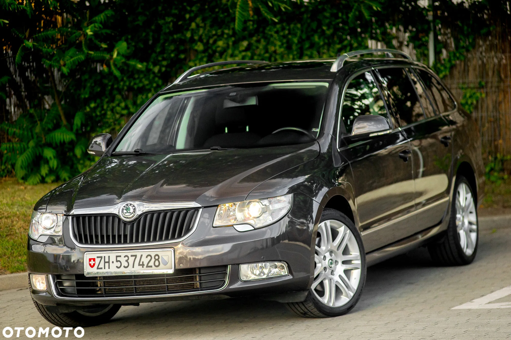 Skoda Superb 1.8 TSI DSG Exclusive - 5