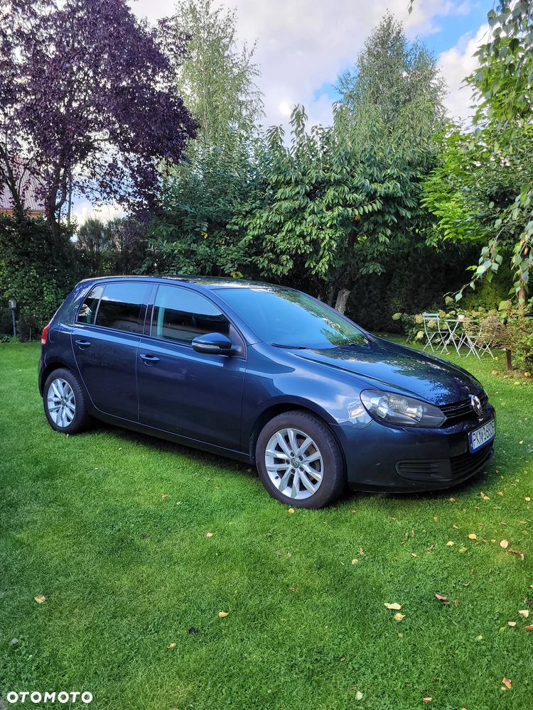 Volkswagen Golf - 1