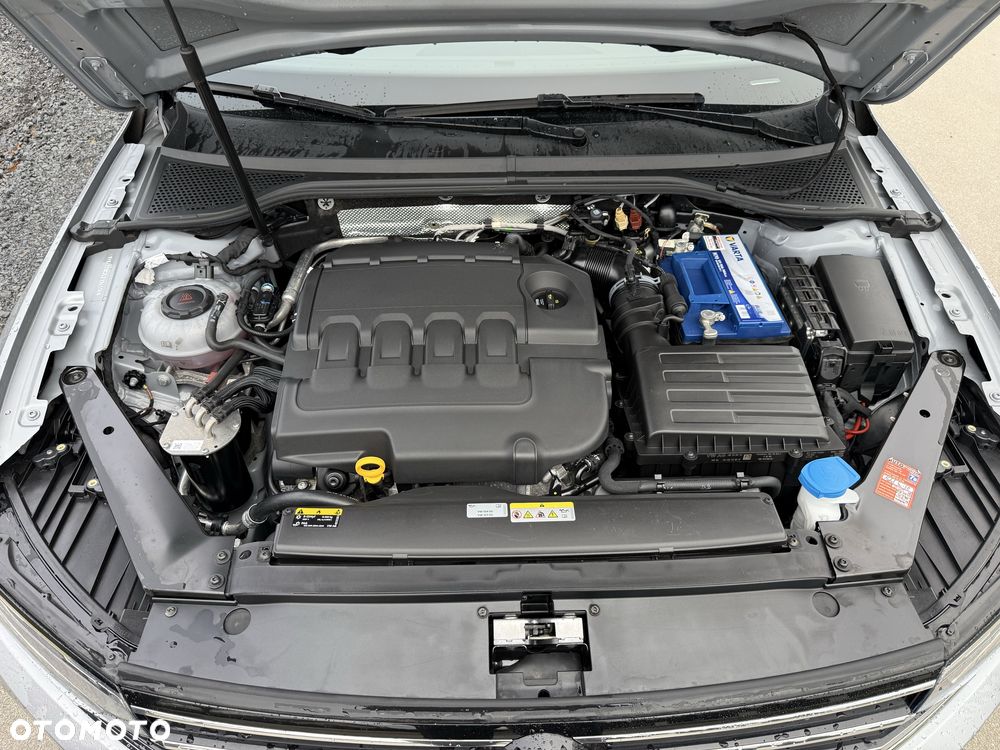 Volkswagen Passat - 8