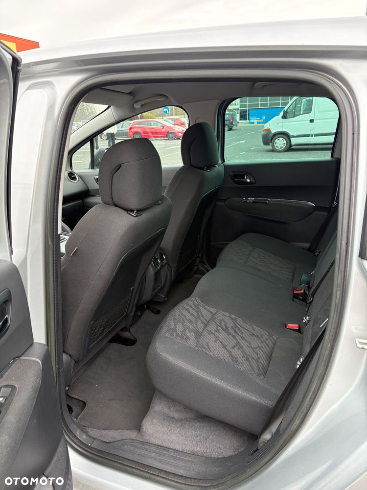 Peugeot 3008 1.6 HDi Style - 9