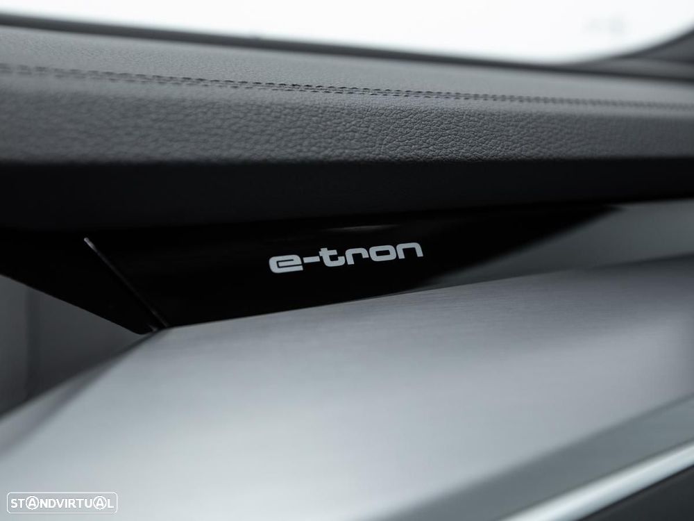 Audi e-tron 55 quattro S line - 26