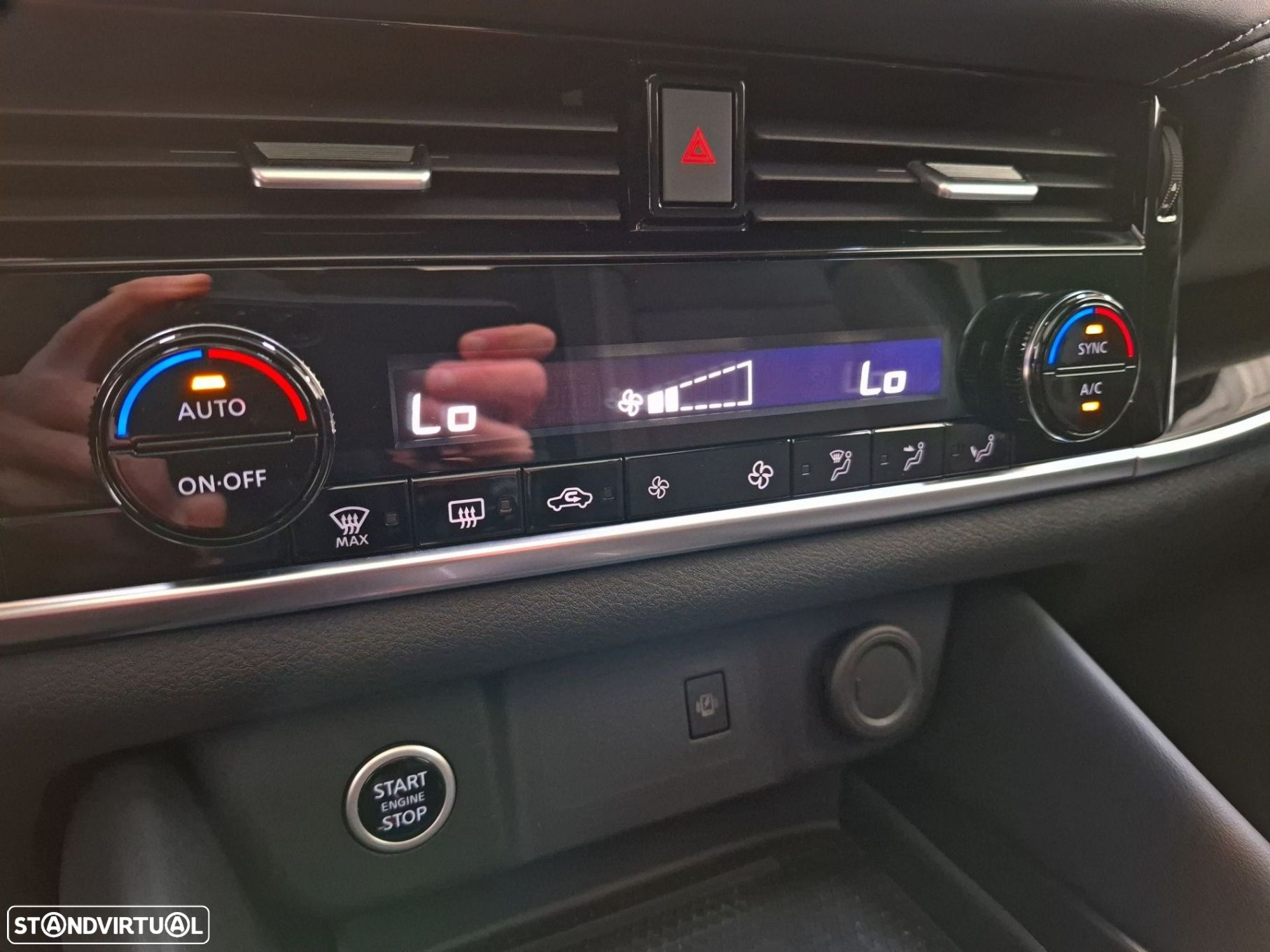 Nissan Qashqai 1.3 DIG-T N-Connecta LED+TT+SKY Xtronic - 25