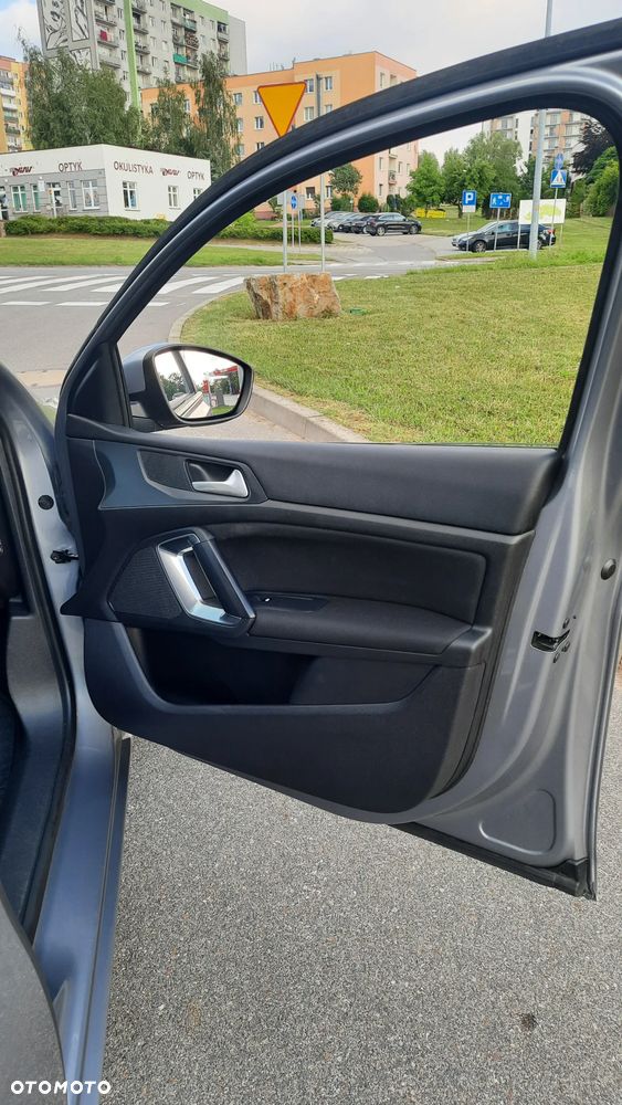 Peugeot 308 1.2 PureTech GPF Active S&S EAT8 - 25