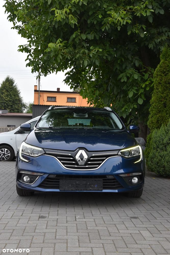 Renault Megane ENERGY TCe 160 EDC BOSE EDITION - 11