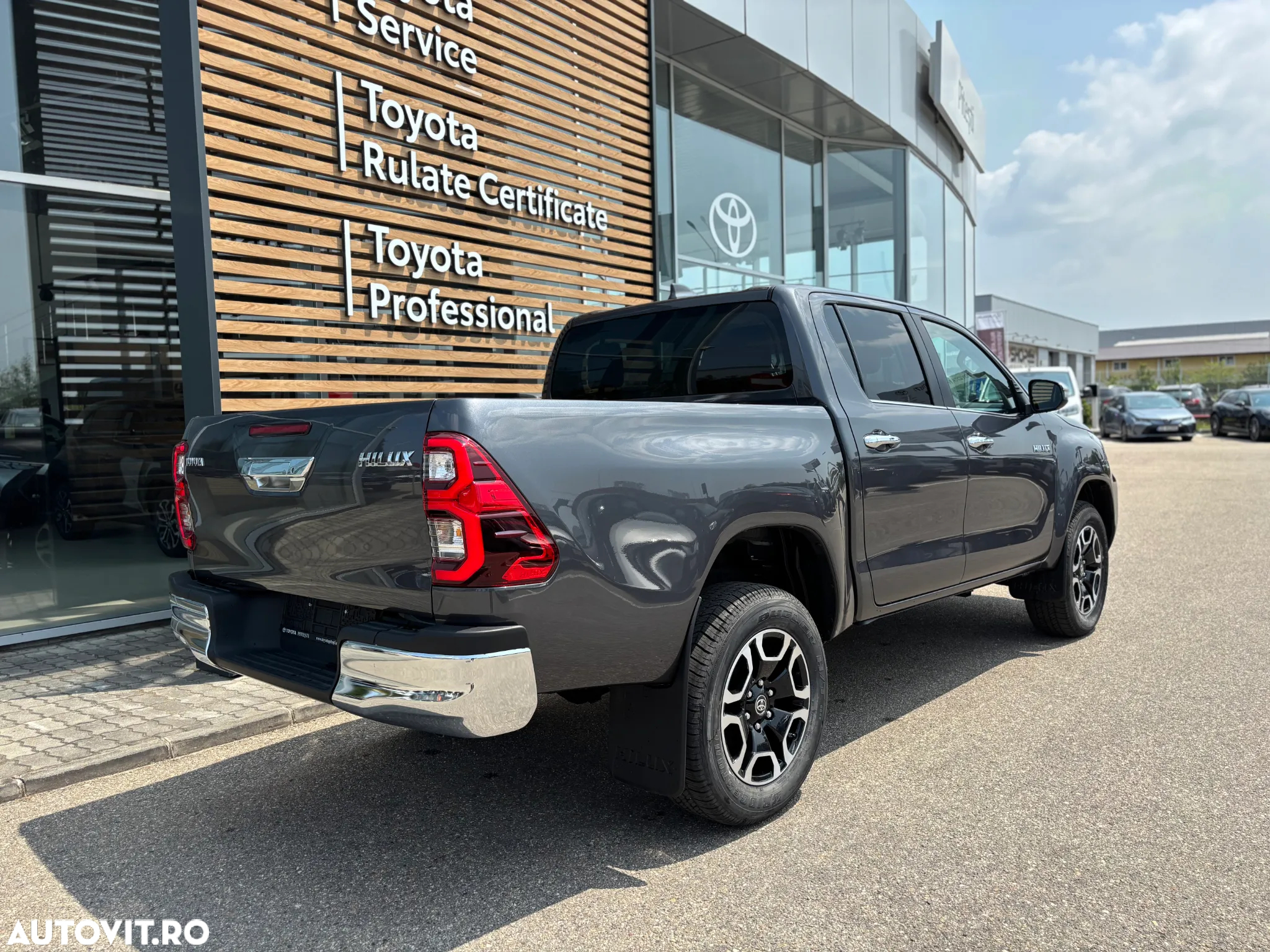 Toyota Hilux 2.4D 150CP 4x4 Double Cab AT Executive - 3