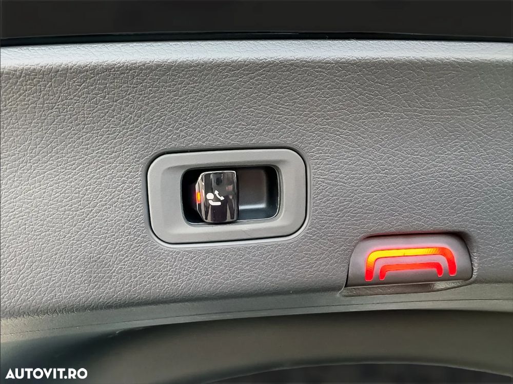 Mercedes-Benz GLC Coupe 200 4Matic 9G-TRONIC AMG Line Advanced - 20