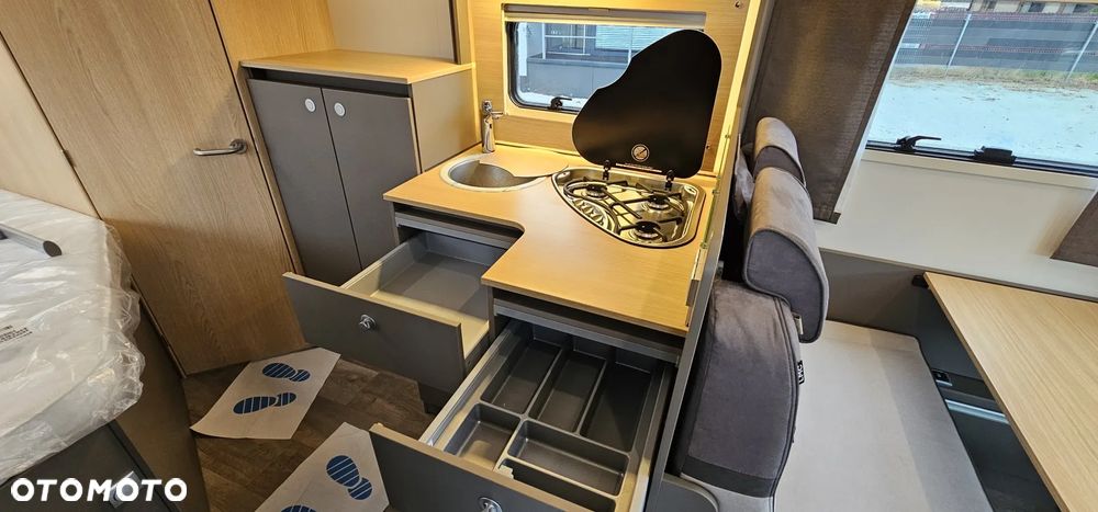 LMC Tourer Lift H634 - 4 osobowy / Ford Transit - 22