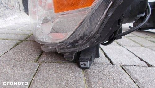 MITSUBISHI ASX 10- LEWA PRZEDNIA LAMPA ORYGINAŁ EUROPA - 4