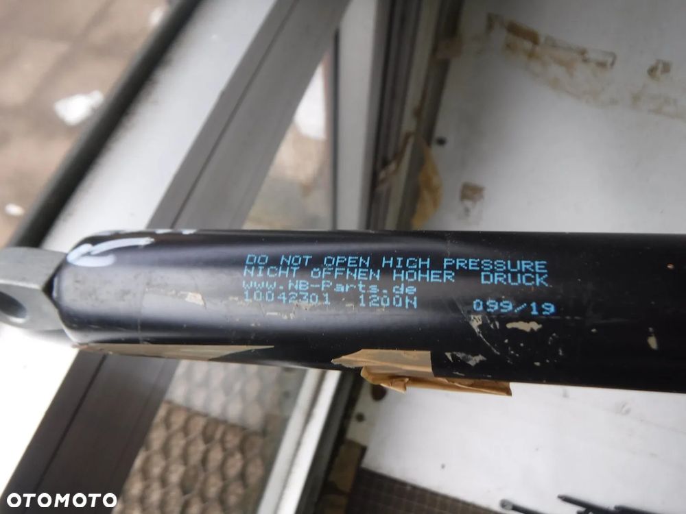 nb-parts  10042301 1200N 09/919 siłownik gazowy L800 mm wysuw  350mm - 2