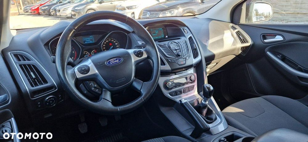 Ford Focus - 23