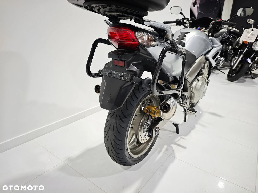 Honda CBF - 10