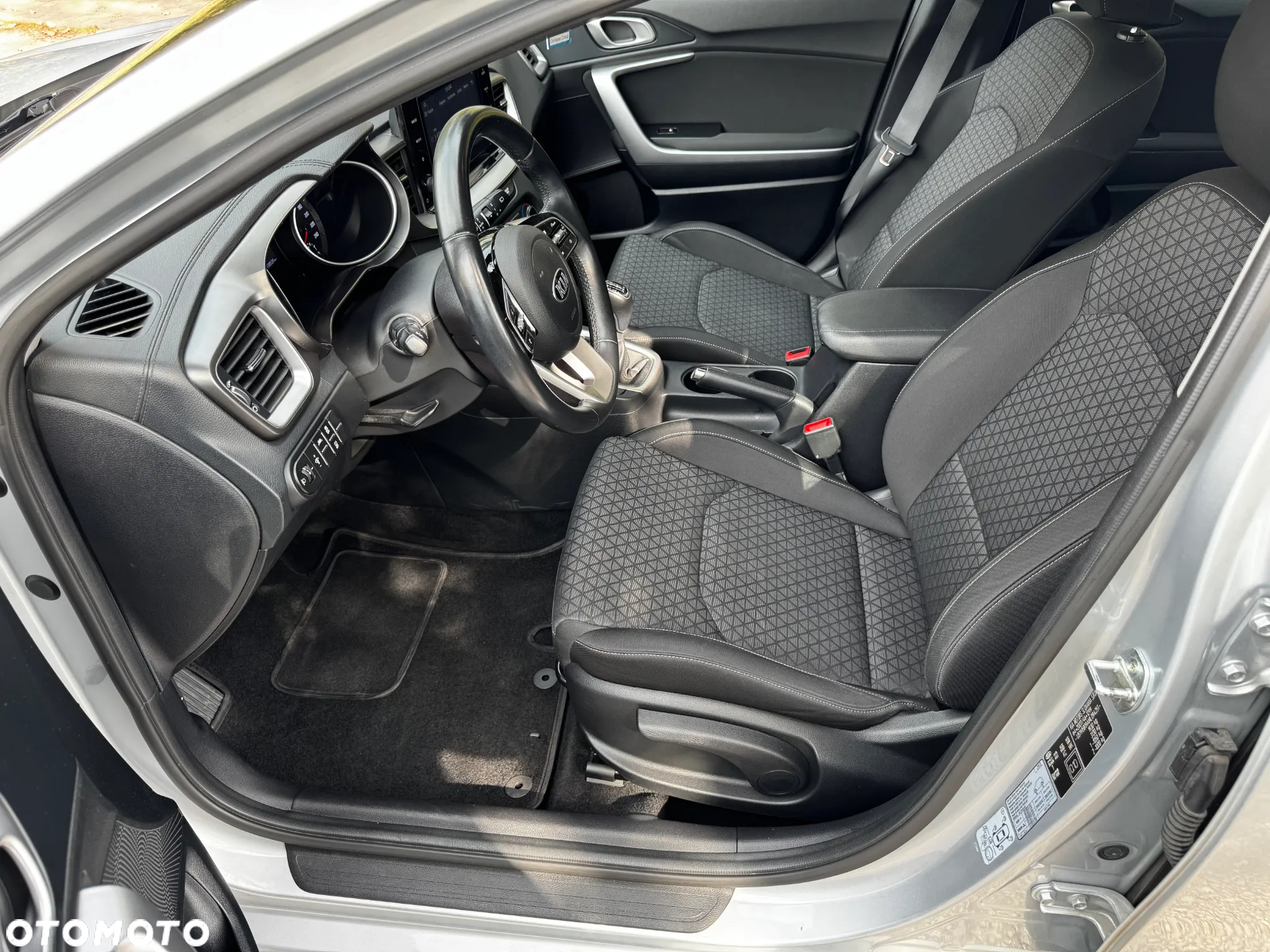 Kia Ceed 1.6 CRDi SCR L Business Line - 16
