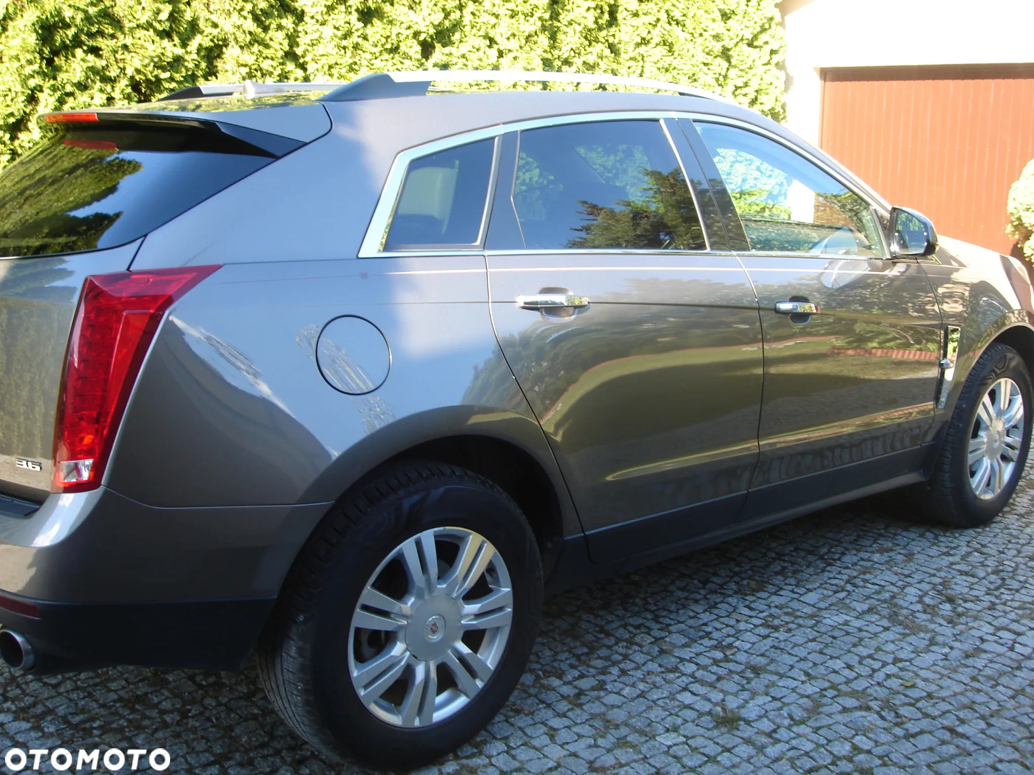Cadillac SRX 3.6 V6 AWD Sport Luxury - 4