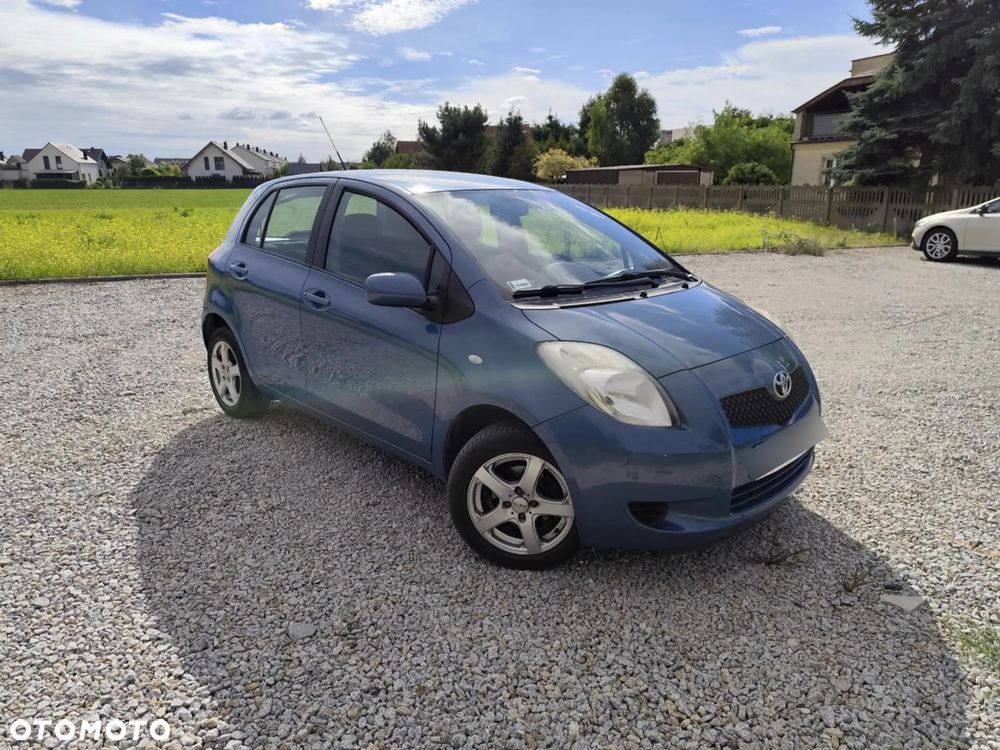Toyota Yaris 1.3 - 5