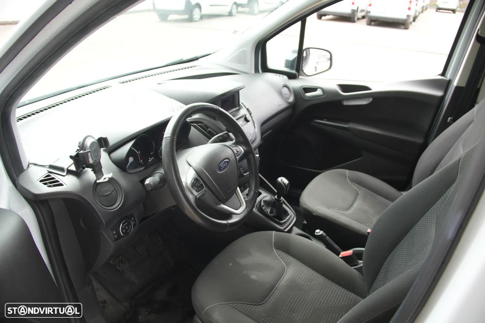 Ford Transit Courier 1.5TDCI - 9