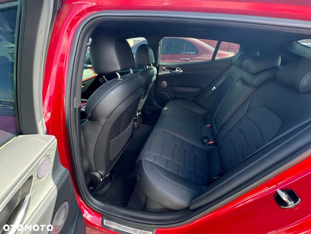 Kia Stinger 3.3 T-GDI AWD OPF GT - 12